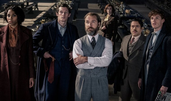 Eulalie “Lally” Hicks, Theseus Scamander, Albus Dumbledore, Bunty Broadacre, Jacob Kowalski, and Newt Scamander in Fantastic Beasts.