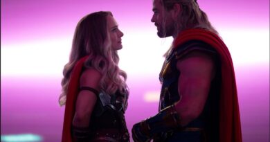 Natalie Portman and Chris Hemsworth as Jane Foster and Thor in Thor: Love and Thunder. Courtesy of Marvel.